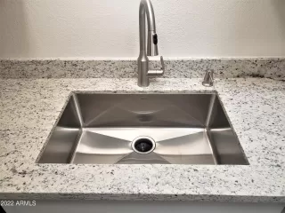 Photo #3: 6417726 Listing