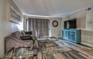 Photo #5: 6417753 Listing 