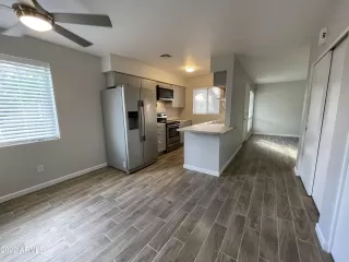 Photo #2: 6417885 Listing