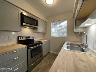 Photo #3: 6417885 Listing