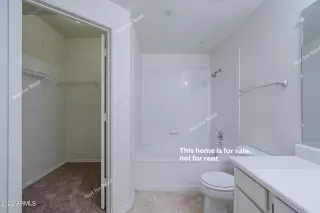 Photo #5: 6417961 Listing