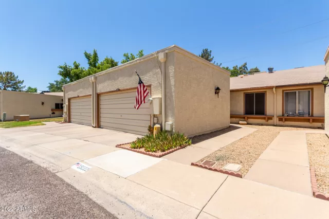 MLS: 6417992 Condo For Sale