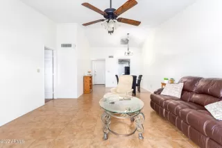 Photo #4: 6417992 Listing 