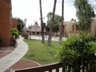 Photo #6: 6417998 Listing 