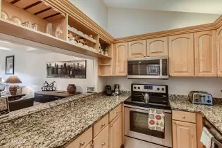 Photo #4: 6418056 Listing