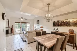 Photo #6: 6418056 Listing