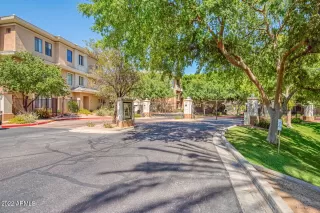 Photo #2: 6418086 Listing