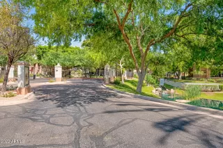 Photo #3: 6418086 Listing