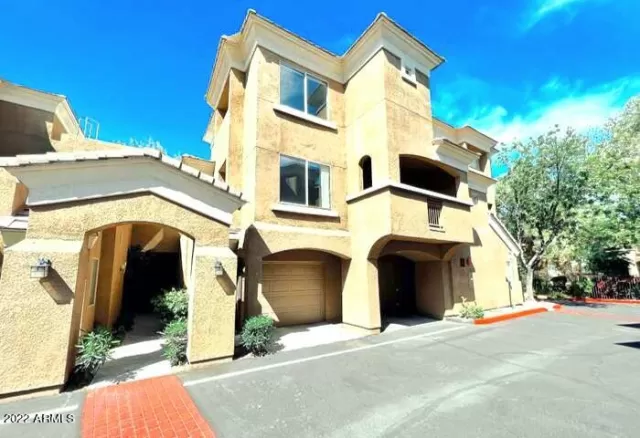 MLS: 6418418 Condo For Sale