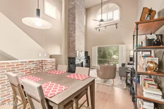 Photo #3: 6418591 Listing 