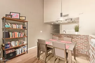 Photo #4: 6418591 Listing 