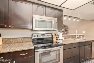 Photo #6: 6418591 Listing 