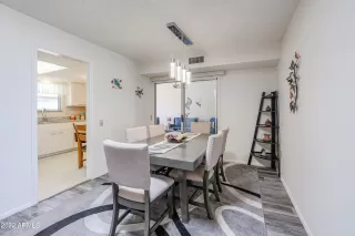 Photo #4: 6418661 Listing