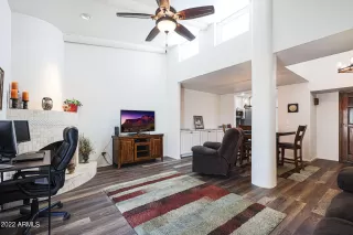 Photo #5: 6418669 Listing