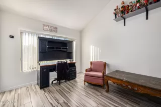 Photo #5: 6418829 Listing