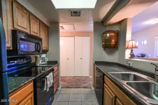 Photo #3: 6418871 Listing