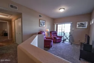 Photo #4: 6418871 Listing