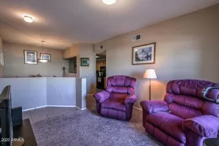 Photo #5: 6418871 Listing