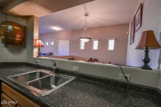 Photo #6: 6418871 Listing