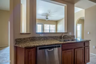 Photo #4: 6418893 Listing