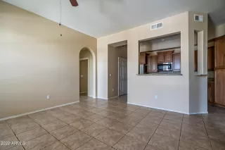 Photo #6: 6418893 Listing