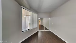 Photo #6: 6418918 Listing