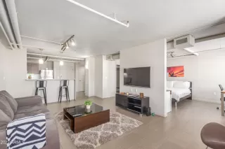 Photo #4: 6418939 Listing 