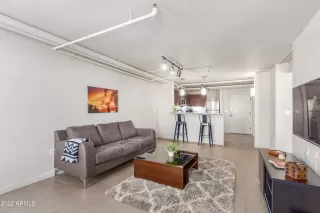 Photo #5: 6418939 Listing 