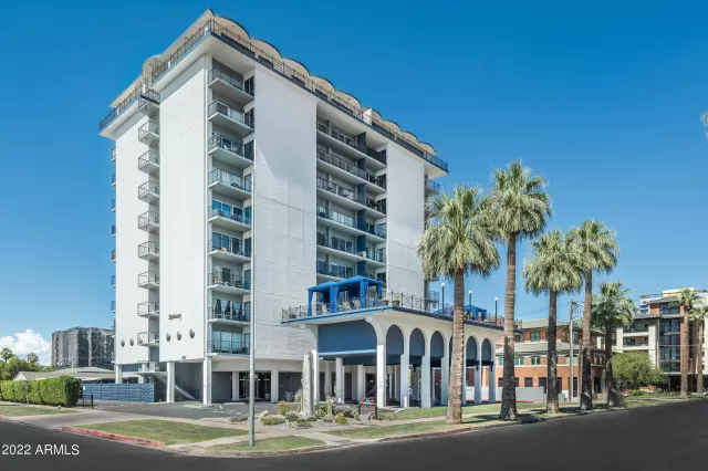 MLS: 6418952 Condo For Sale