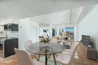 Photo #3: 6418952 Listing