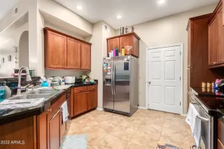 Photo #3: 6418961 Listing