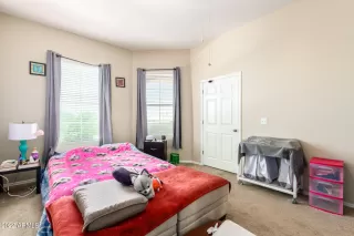 Photo #6: 6418961 Listing