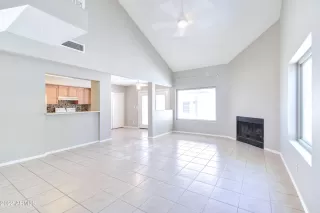 Photo #1: 6419000 Listing