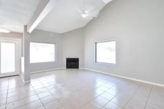 Photo #2: 6419000 Listing