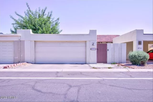 MLS: 6419011 Condo For Sale