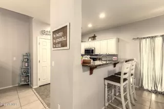 Photo #4: 6419157 Listing 