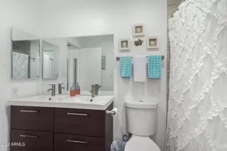 Photo #4: 6419284 Listing