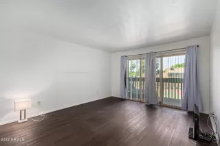 Photo #5: 6419284 Listing