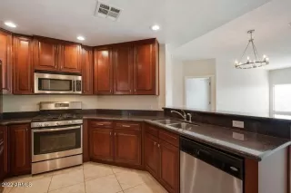 Photo #3: 6419296 Listing 