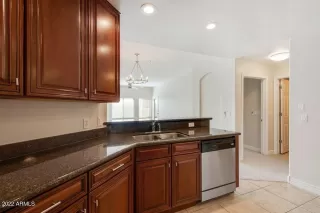 Photo #4: 6419296 Listing 