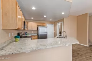 Photo #2: 6419571 Listing