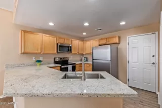 Photo #4: 6419571 Listing