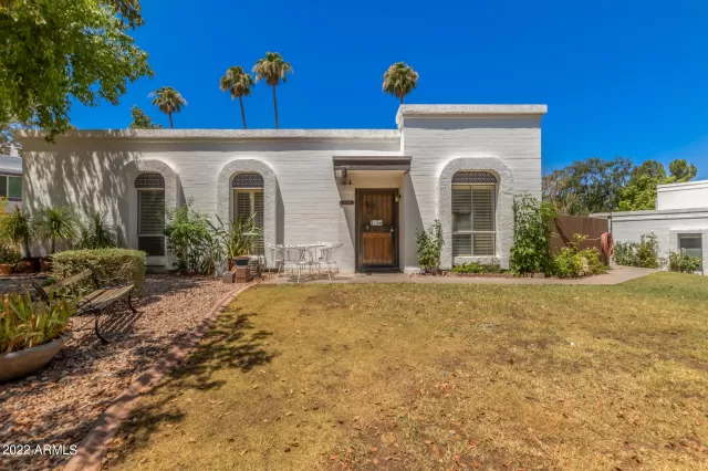 MLS: 6419624 Condo For Sale