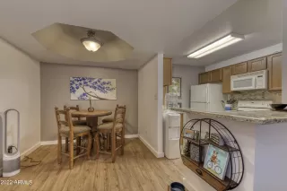 Photo #4: 6419626 Listing 