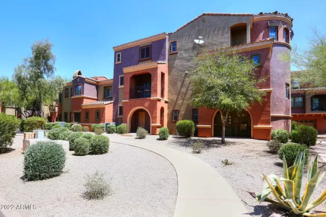 MLS: 6419661 Condo For Sale