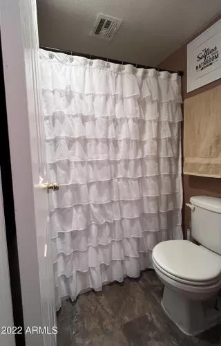 Photo #5: 6419669 Listing 