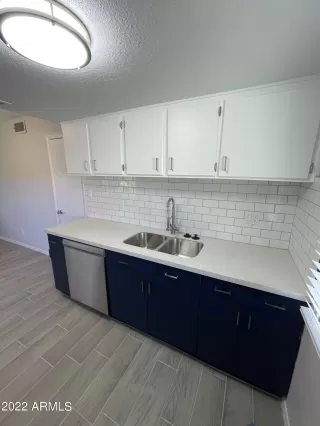 Photo #5: 6419684 Listing 