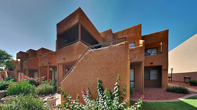 MLS: 6419706 Condo For Sale