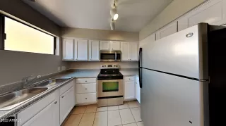 Photo #3: 6419706 Listing