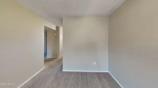 Photo #4: 6419706 Listing